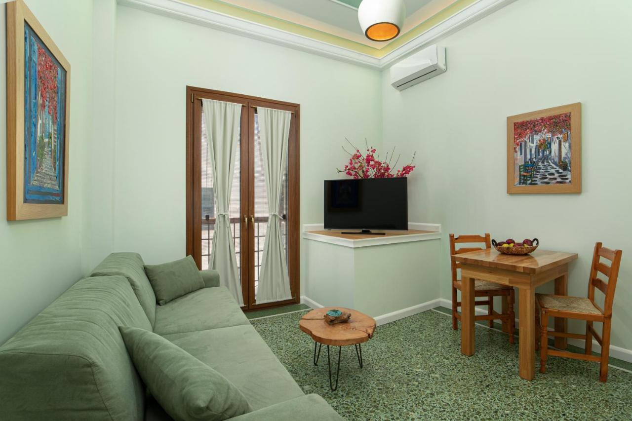 Andros 4 All Seasons Villas & Suites Ormos  Buitenkant foto