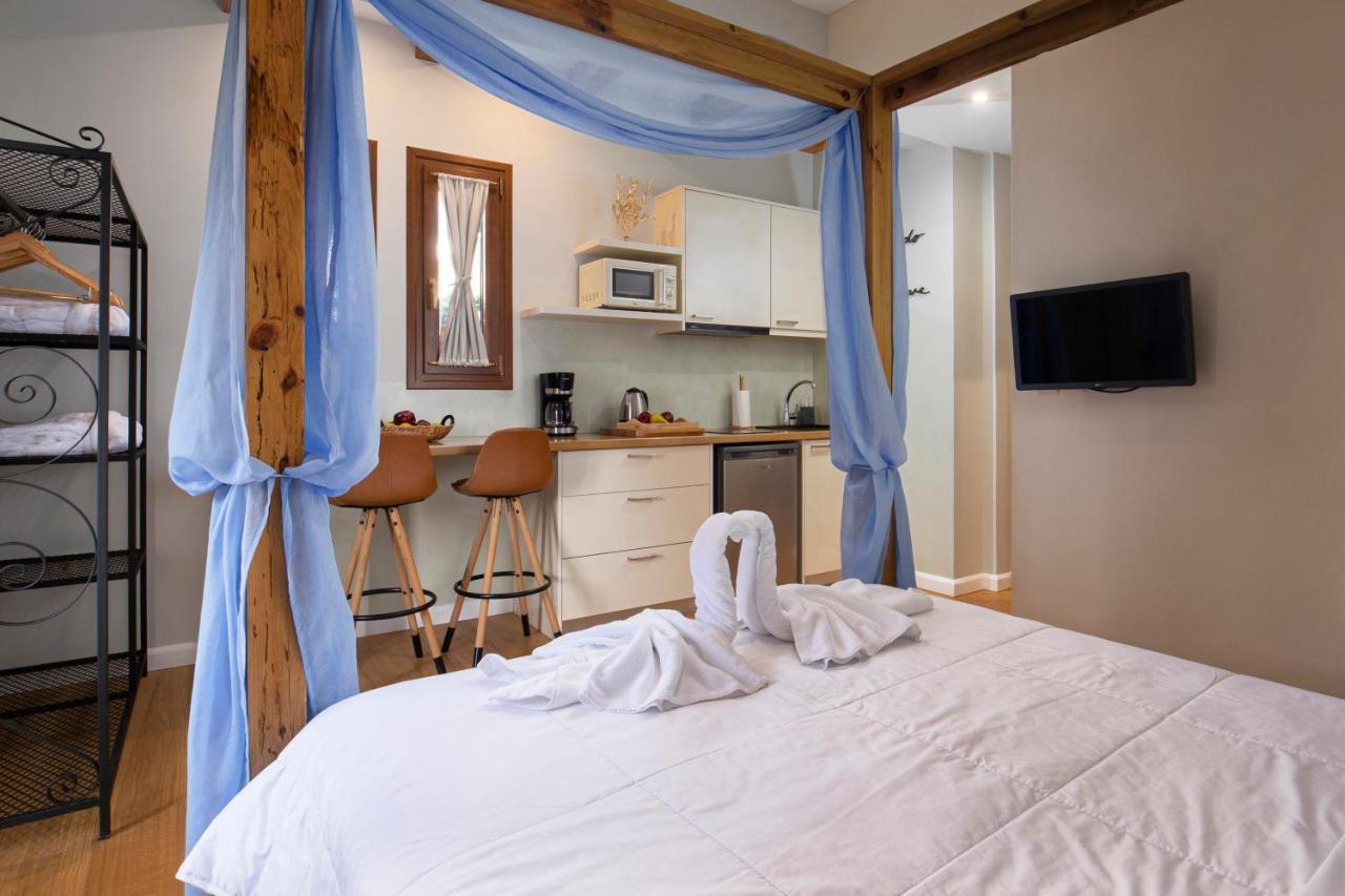Andros 4 All Seasons Villas & Suites Ormos  Buitenkant foto